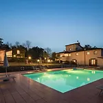 Borgo Santa Maria In Valle Feriehus *