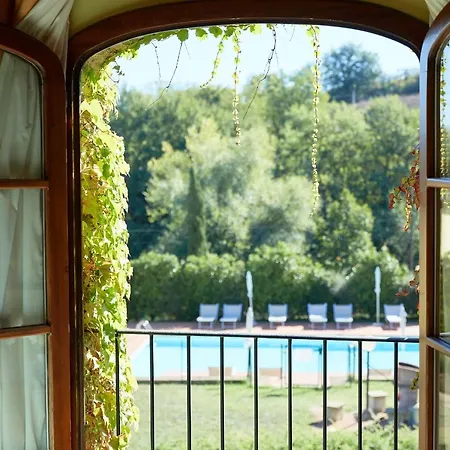 Borgo Santa Maria In Valle * ラテリーナ